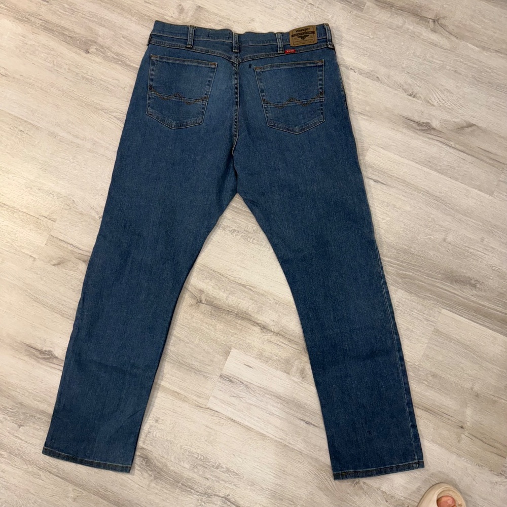 NWT Wrangler 5 Star Premium Jeans Medium Stretch Size 38 x 32 - Picture 6 of 9